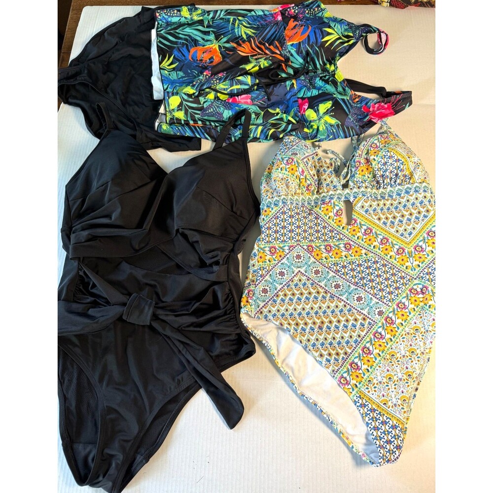 Women's Swimsuits Lot Of 3 Size XL One Piece (2) and Tankini Sets Mixed Brands